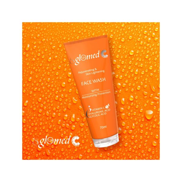 Glomed C Rejuvenating & Skin Lightening Face Wash
