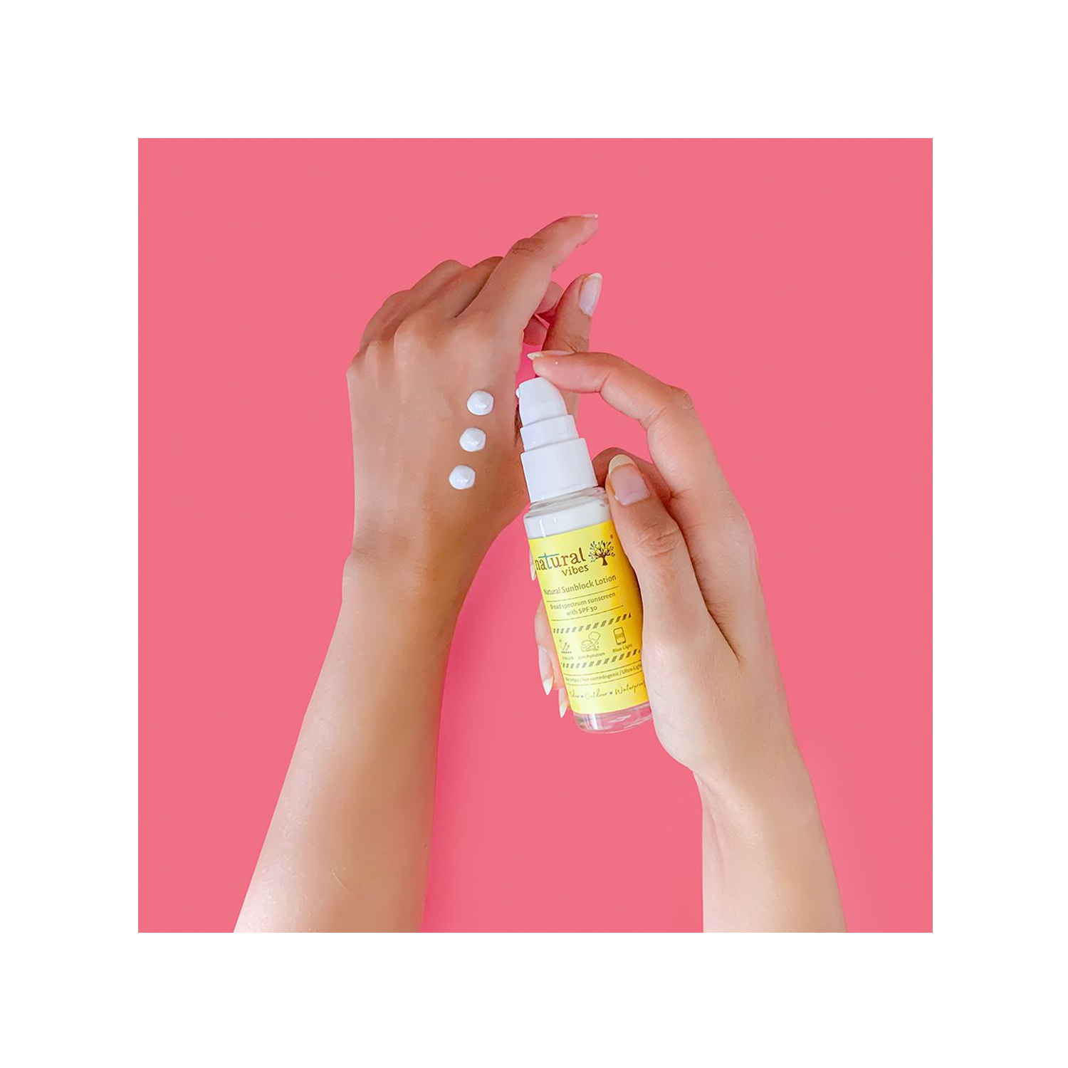 Natural Vibes Sunscreen Lotion with SPF 30 Indoor, Outdoor & Water