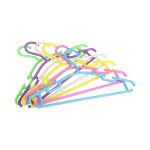 plastic hanger main2