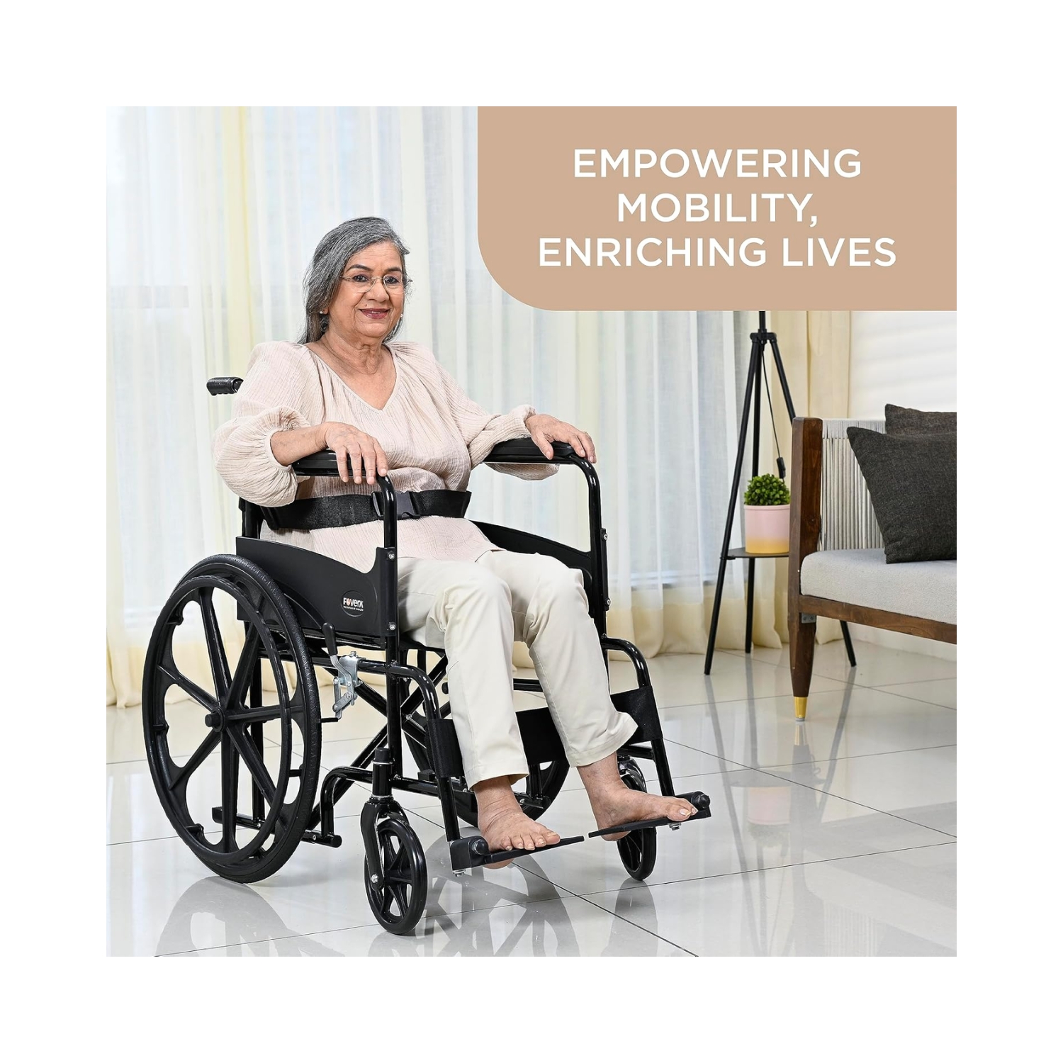 Fovera Foldable Wheelchair (2)